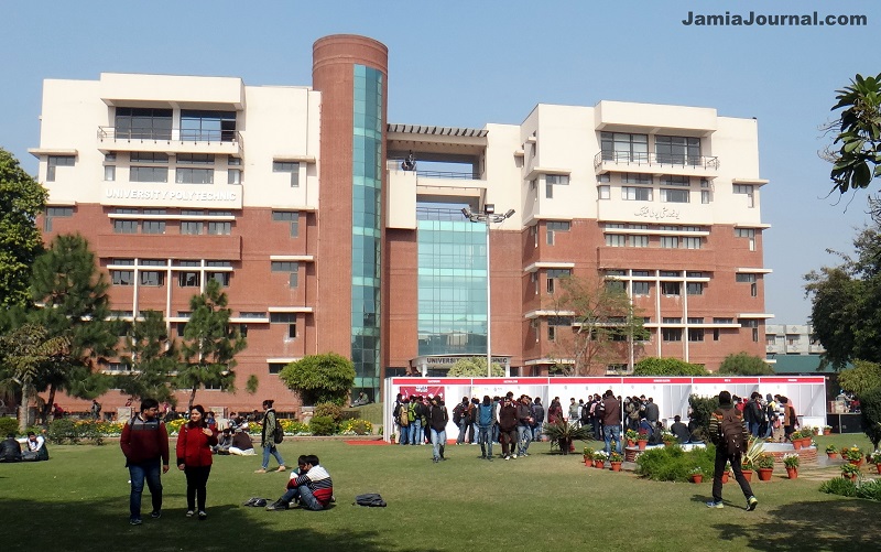 “Exhibition of Innovators” in the Polytechnic Park, JMI; Jan. 28, 2015 (Photo: Jamia Journal)